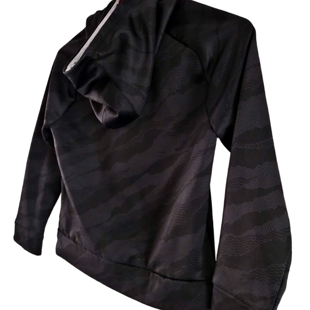 Adidas boys Hoodie size 8. Black on black Camo style. EUC. Pullover - Picture 6 of 11